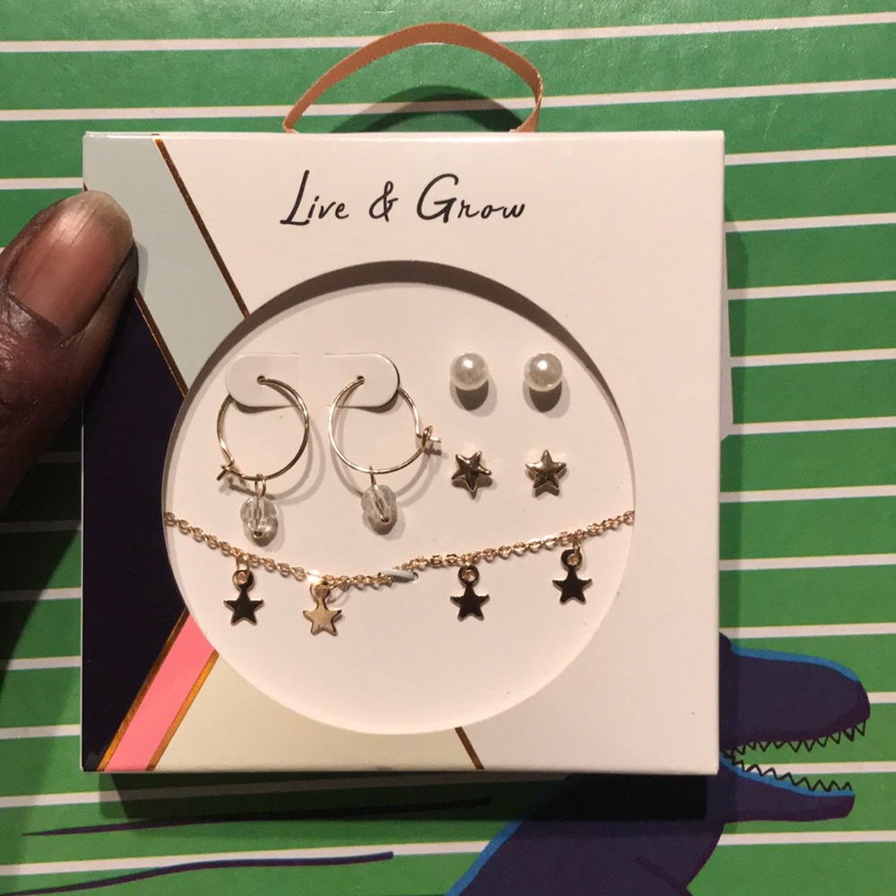 Earrings & Necklace Set